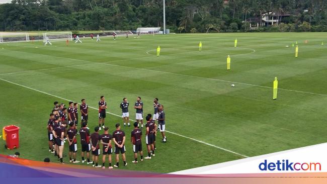 TC Timnas Hari Pertama Diikuti 23 Pemain, Paes-Kevin Diks Belum Datang