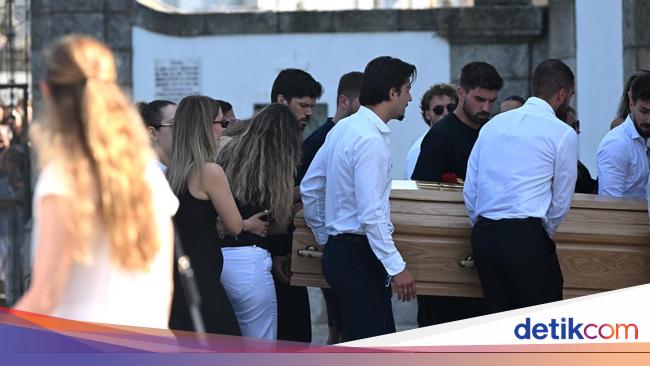 Ronaldo Tak Nampak di Pemakaman Diogo Jota, Fans Portugal Marah!