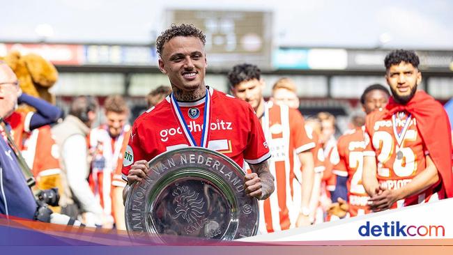 Lang Ungkap Alasan Pilih Napoli Ketimbang Milan