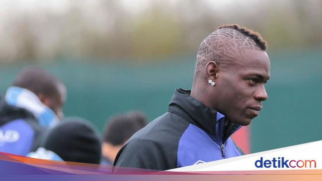 Mario Balotelli Didekati Klub Serie D Italia