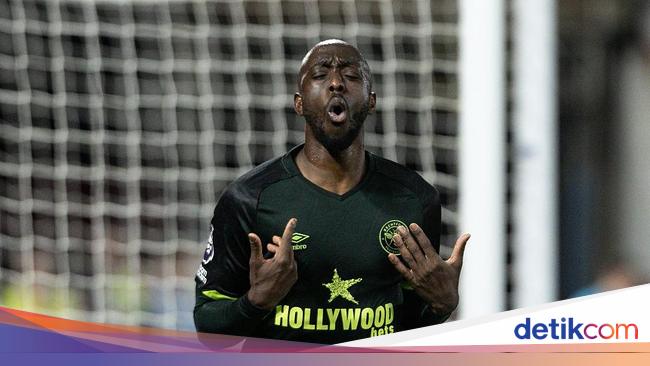 Dicegah Pindah ke Newcastle, Wissa pun Ngambek